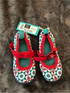 Chooze Kids Red & Teal Geometric Mary Jane Slippers